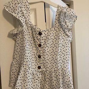 Black and white flutter sleeve top